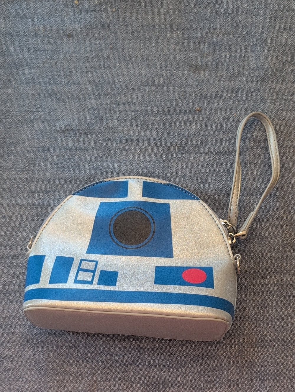Bioworld Silver and Blue R2-D2 Wristlet Clutch